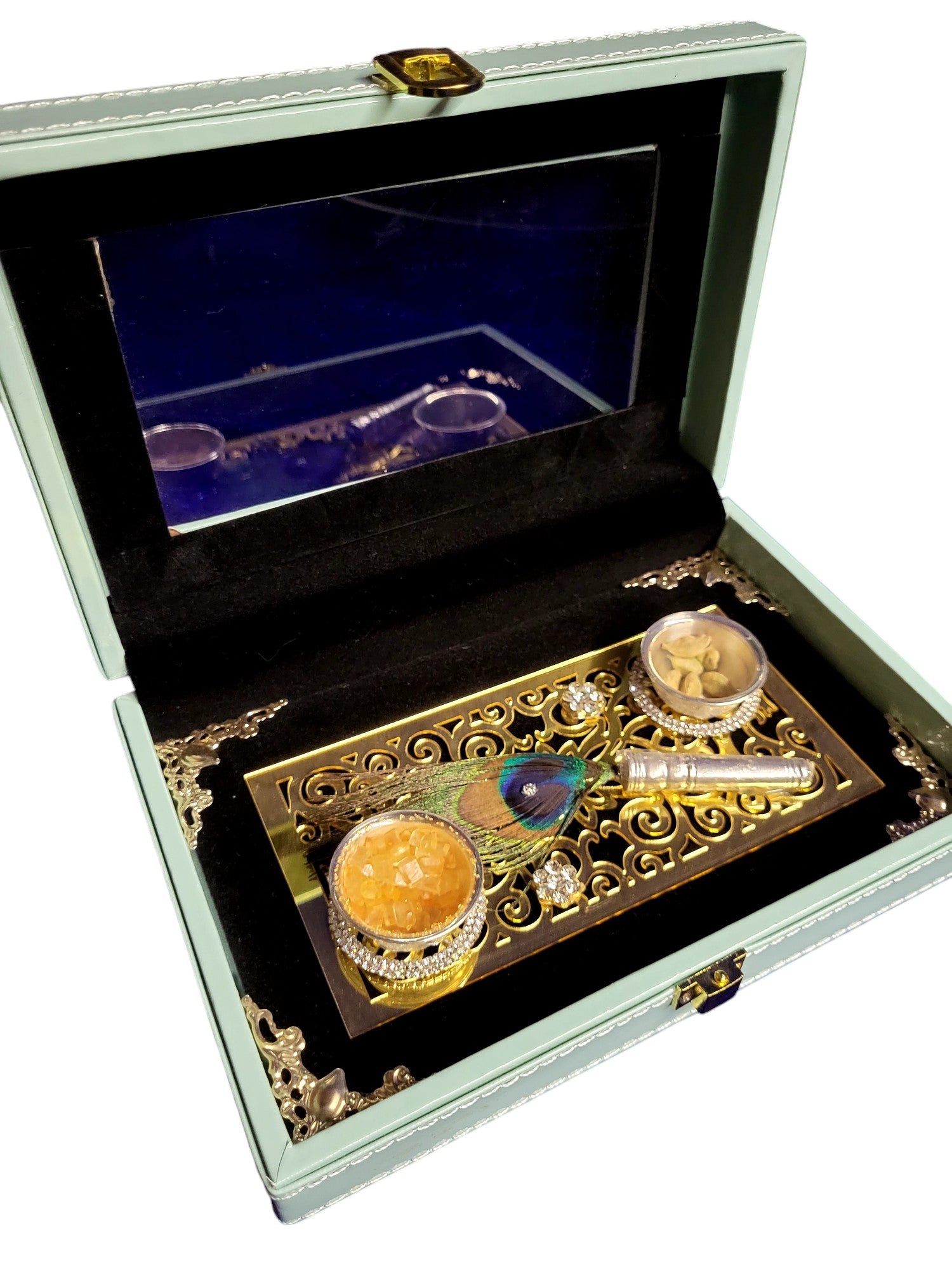 2 KATORI AND MAYUR CHADI IN SEE THROUGH BOX