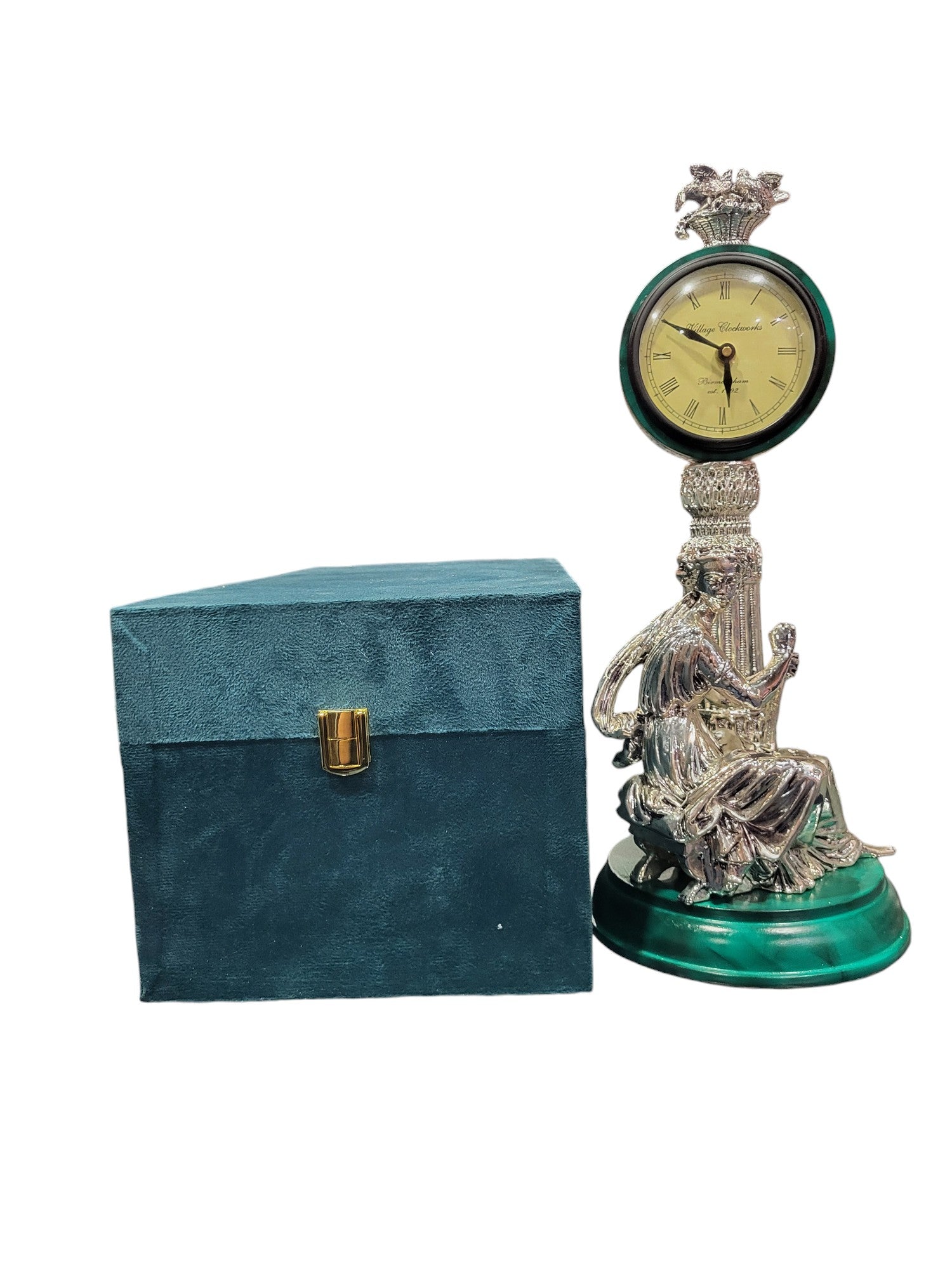 DOLL CLOCK