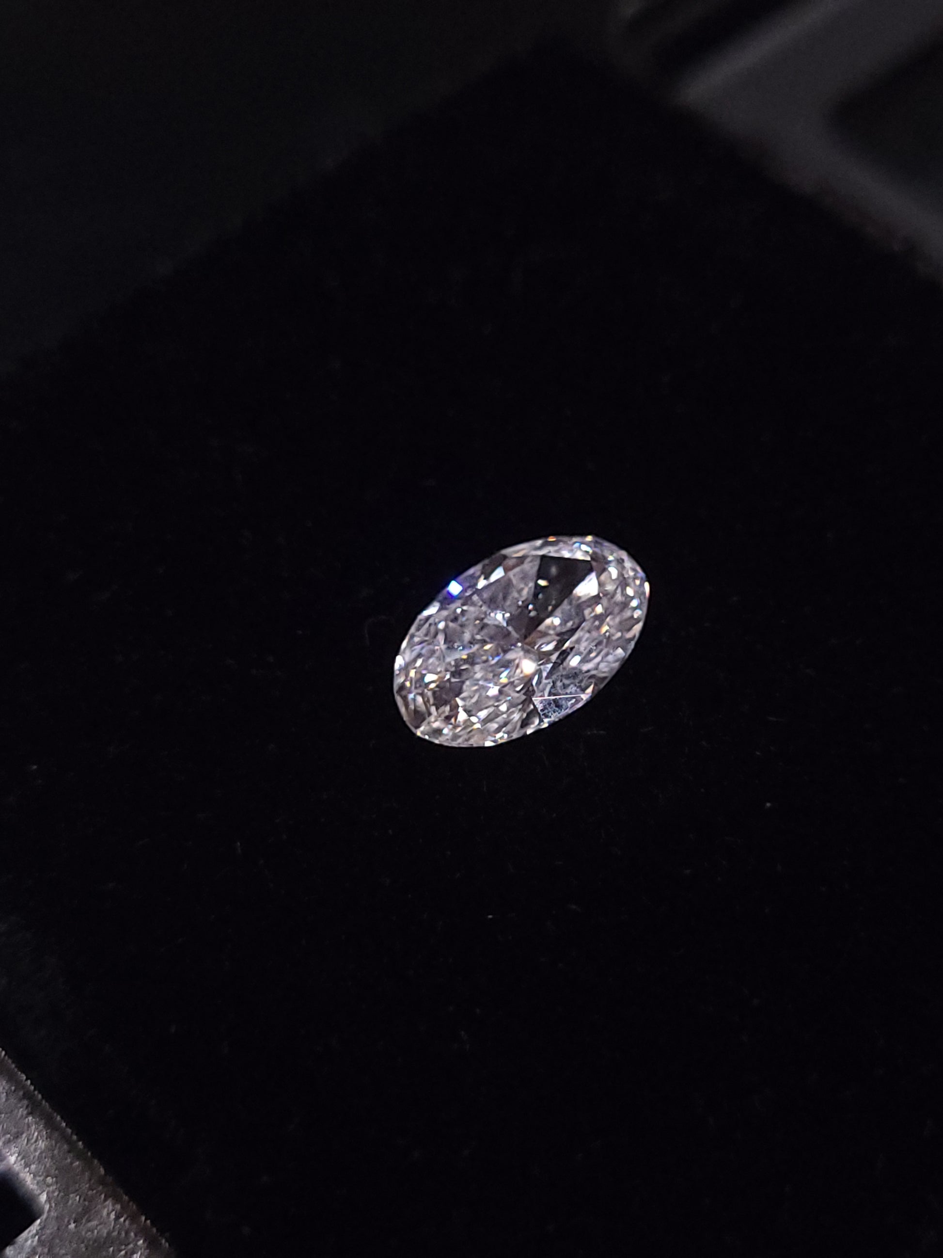 E VVS2 OVAL 2