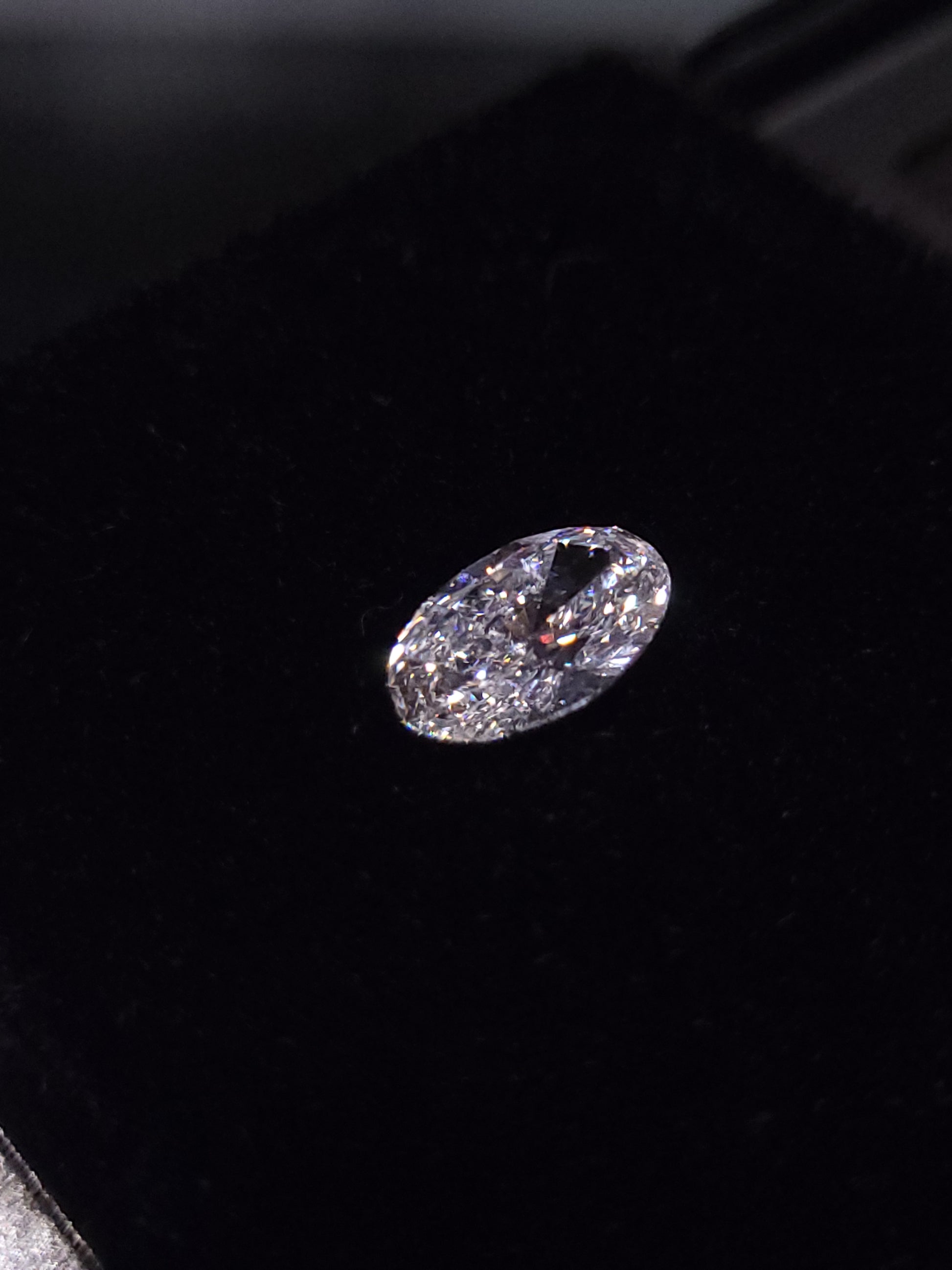 E VVS2 OVAL 2