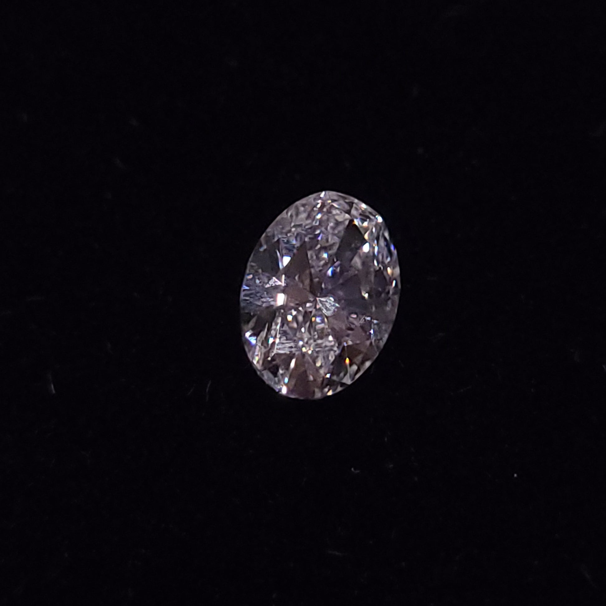 D VS1 OVAL 1.50