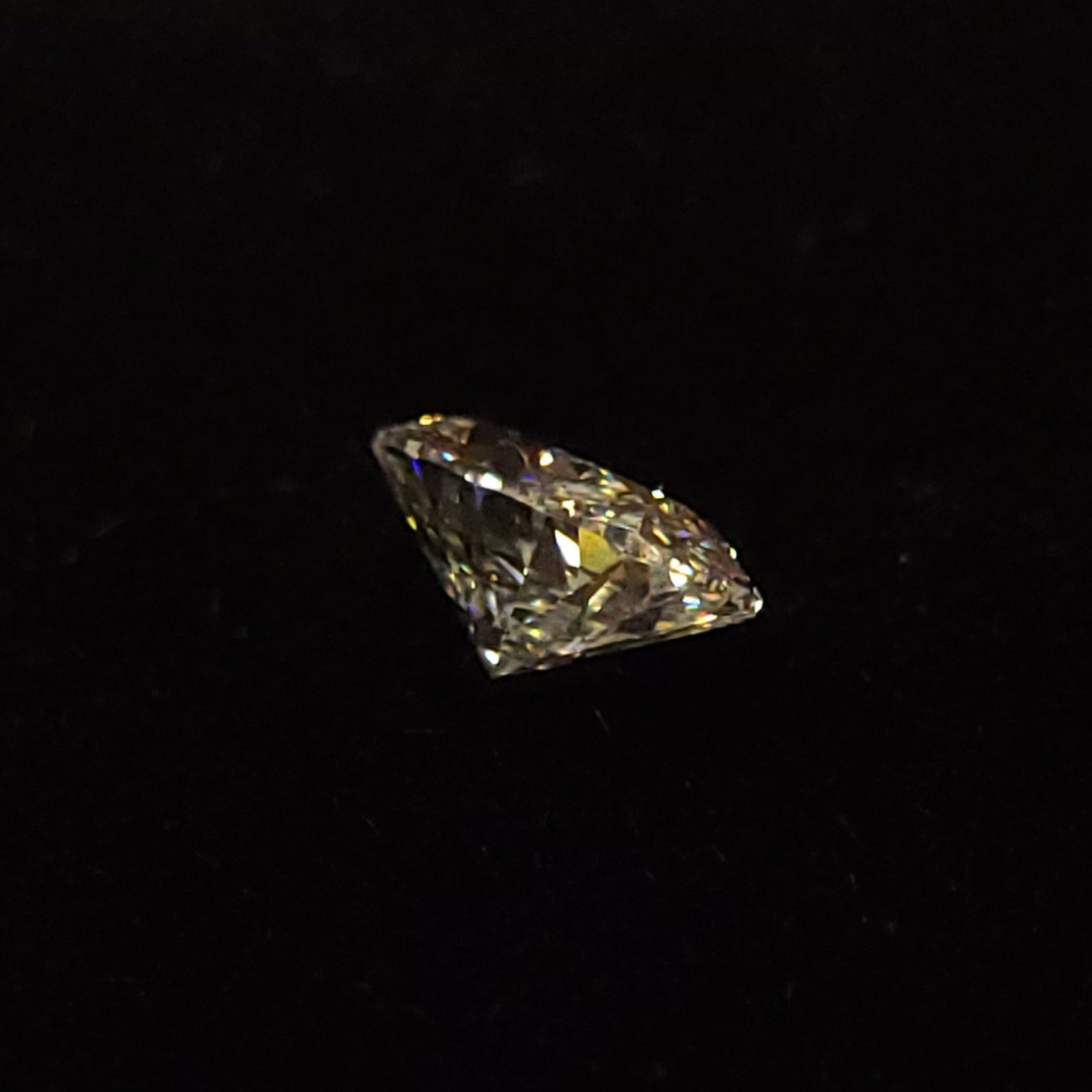 D VVS2 OVAL 2.03