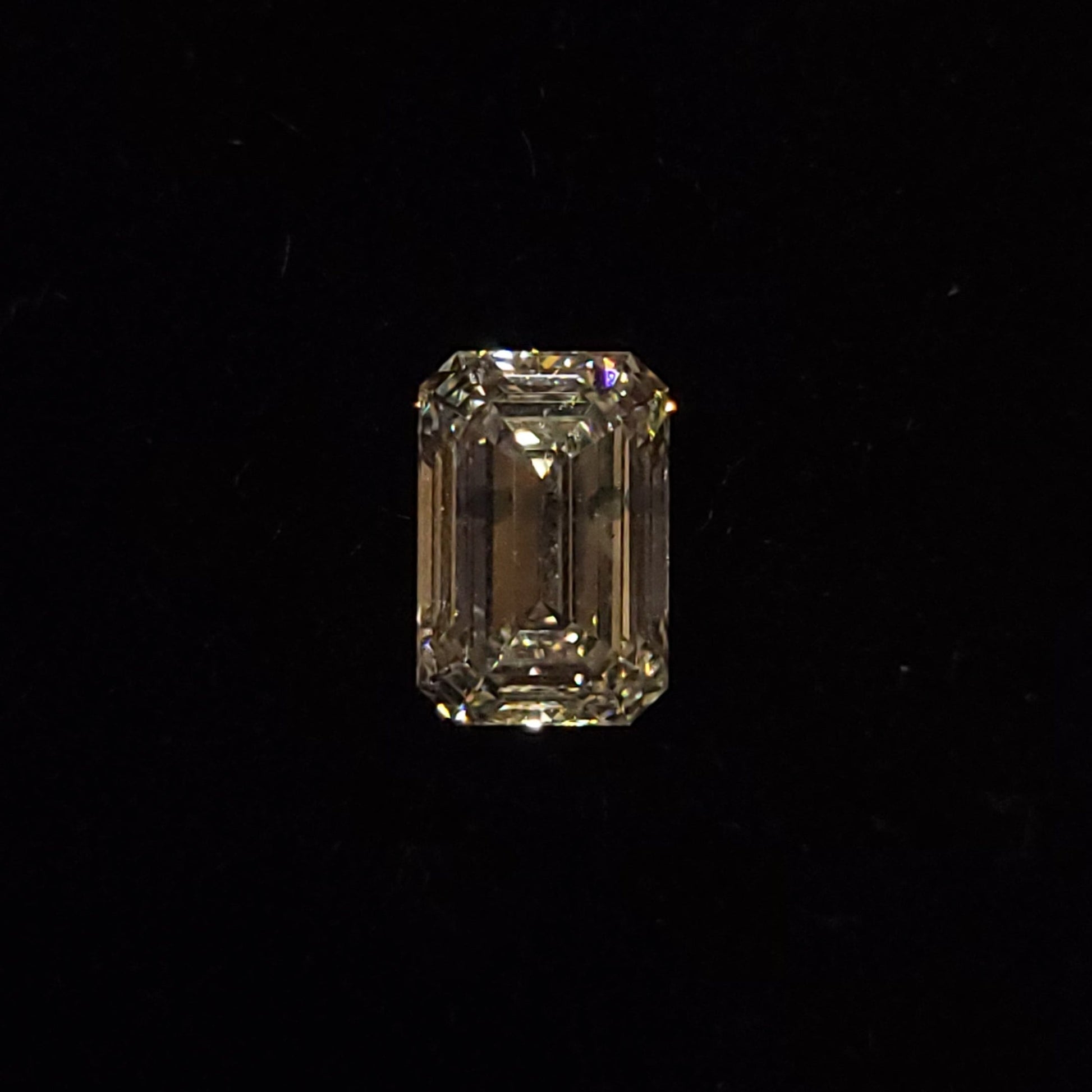 D VVS2 EMERALD 1.54
