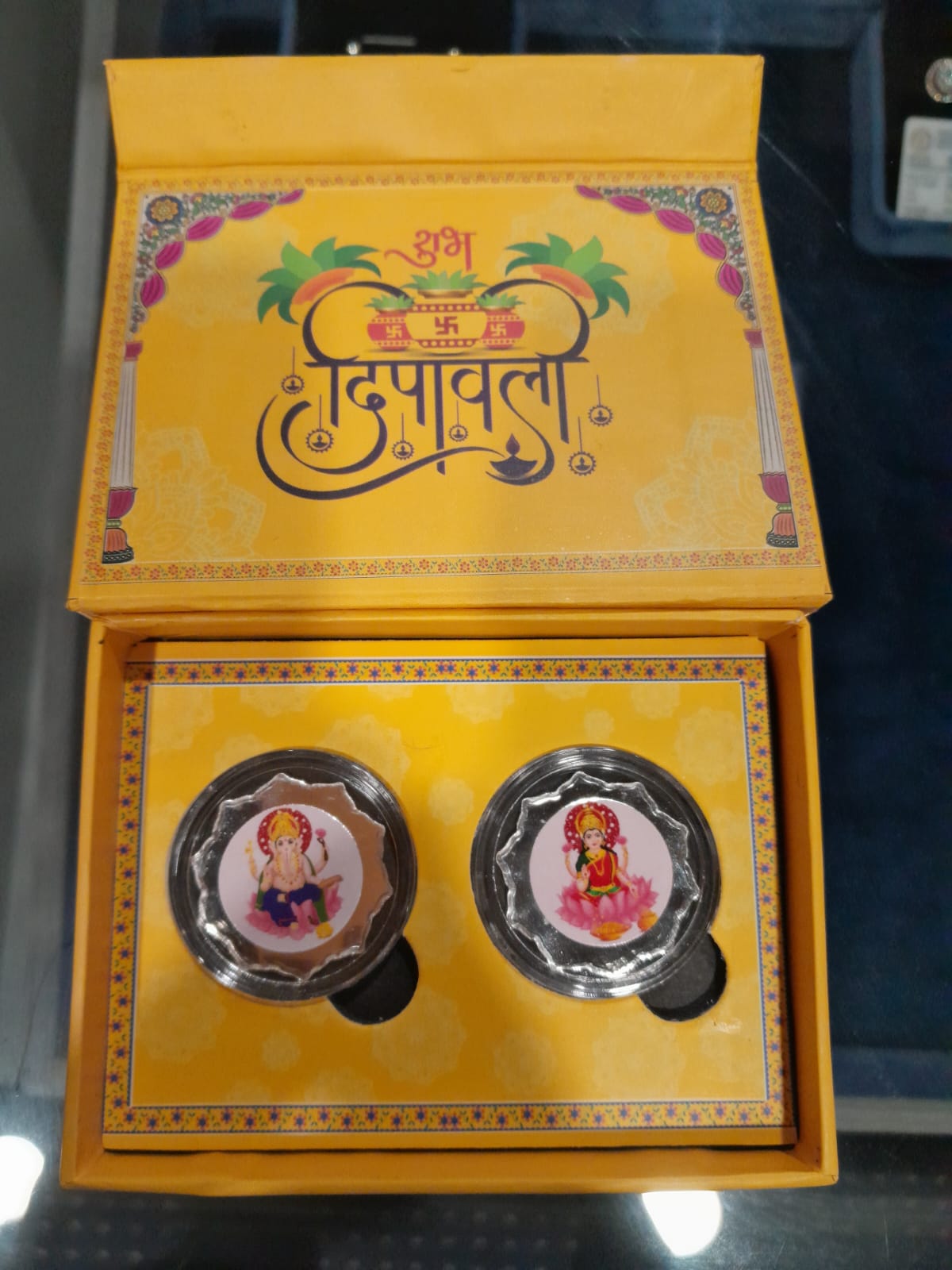 DIWALI 4 GM GANESH LAXMI SILVER COIN BOX