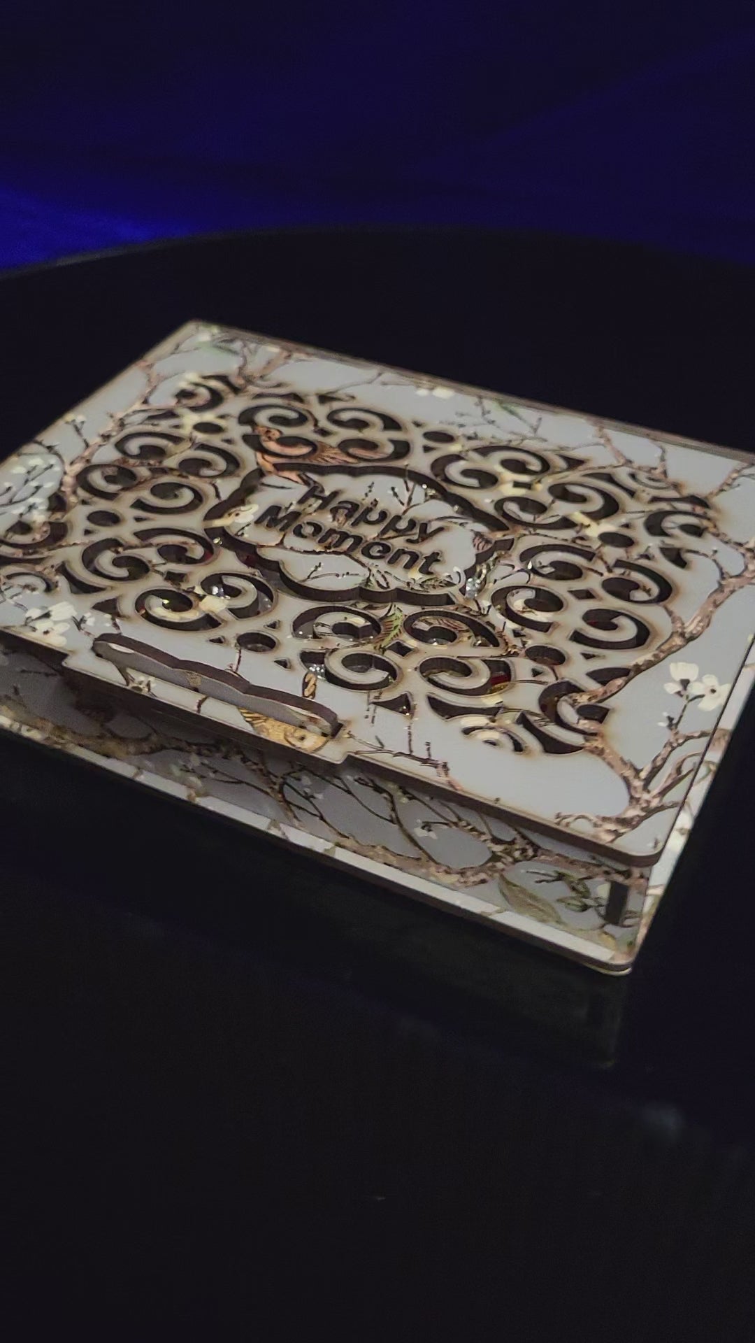 HAPPY MOMENT GIFT BOX