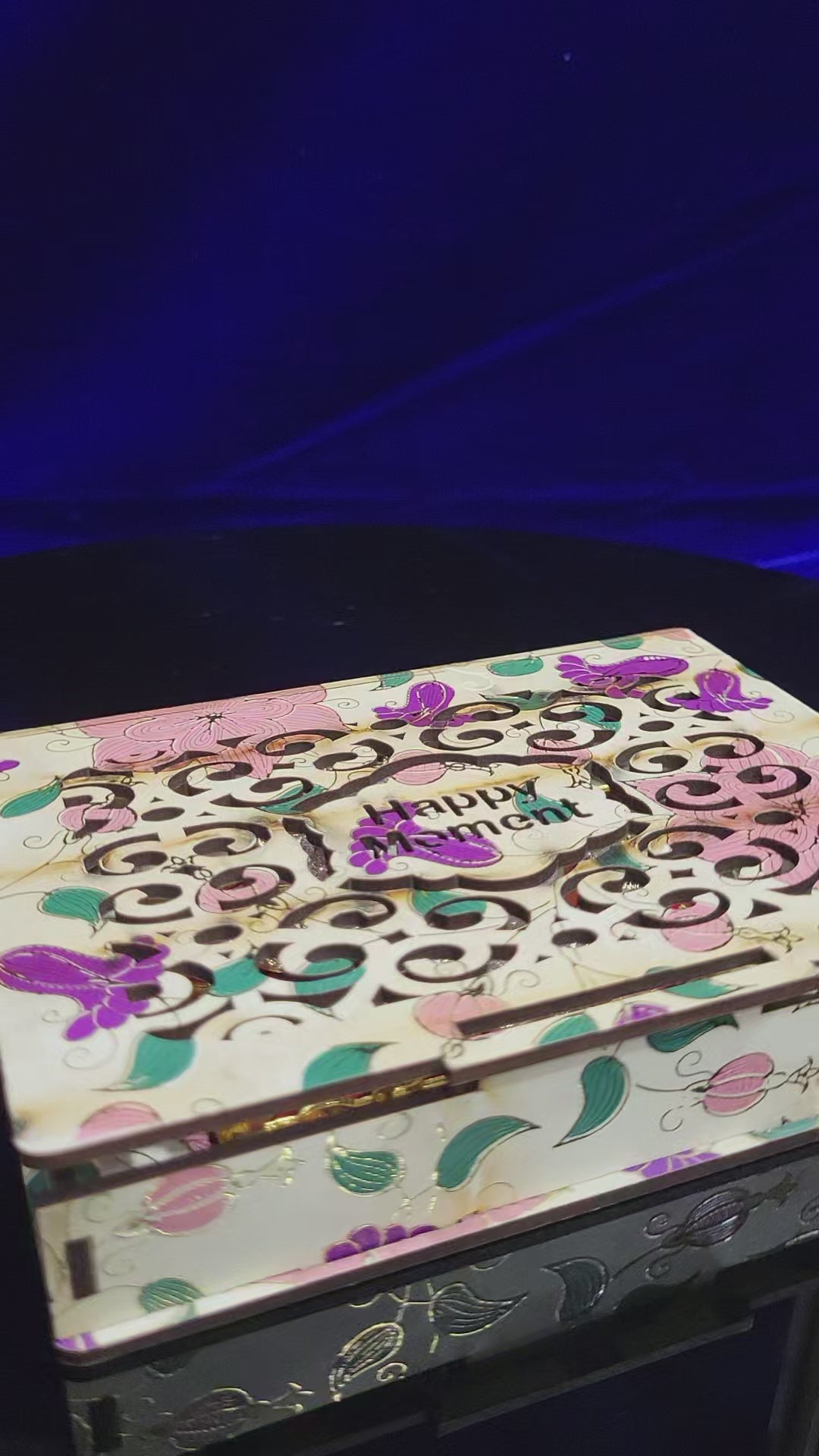 HAPPY MOMENT GIFT BOX